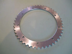 "BSA BANTAM D1 D3 HINTERES KETTENRAD 47T 90-6090 9-LOCH NIETE AUF ""NEU""" - Bild 1 von 1