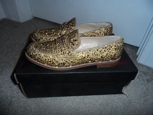 Cool Betsey Johnson Talla 7 Dorado Metálico Joyas Mocasines Sin Cordones Mujer Nuevo en Caja - Imagen 1 de 8