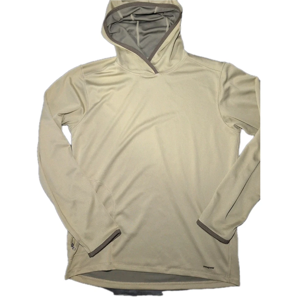 Patagonia Lightweight Sun Hoody Mens M 26651 UPF 50+ Fishing Hiking Long Sleeve  - Image 1 of 4