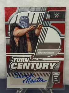 The Shockmaster 2023 Donruss Elite WWE Turn of the Century Signatures Rojo #/49 - Imagen 1 de 4