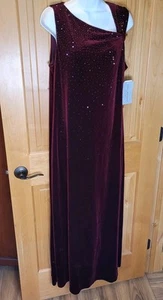 Papell Boutique Evening Dress Sz 16 Red Velvet Beaded Gown Sleeveless Vamp Y2K - Picture 1 of 18