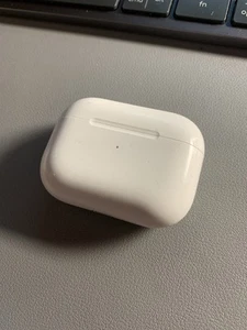 Apple AirPods Pro with Wireless Charging Case - White - READ DESCRIPTION - Picture 1 of 7