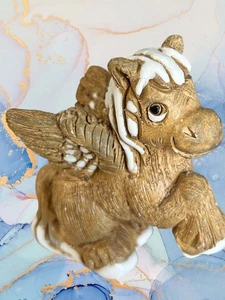 Pegasus Figurine 4" Resin Mythical Horse Uruguay Folk Art Rinconada Style - Picture 1 of 7