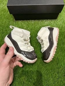 Nike Air Jordan 11 Retro 'Neapolitan' TD - Größe UK 5,5 - (2023) DO3856-101 🔥 - Bild 1 von 7