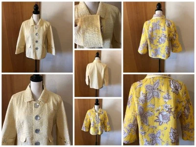 Chaqueta con botones acolchada floral amarilla reversible sin marca/talla Misses Usada en Excelente Condición Foto 1 de 4