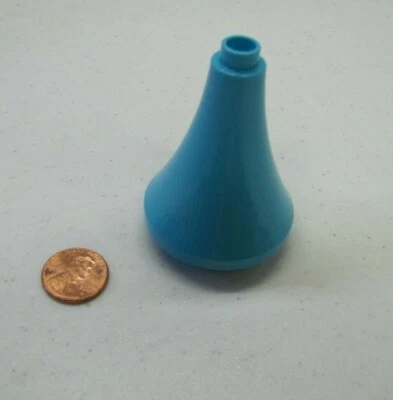 Lego Duplo Aguja de techo azul azul azul 3 X 3 X 3 Bloque de castillo de cono cónico Foto 1 de 3