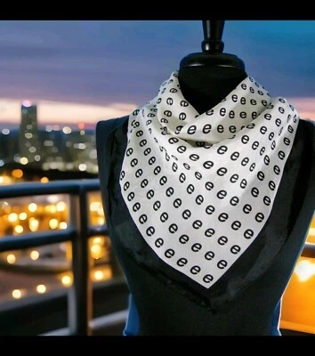 E шарф черный белый квадратный монограмма вискоза шелковая смесь 21 x 21 мужчин женщин унисекс - Изображение 1 из 4