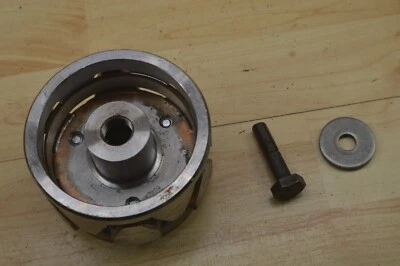 76 Kawasaki KZ400S, 74-, S, D, OEM Alternador/rotor magnético y perno Foto 1 de 4