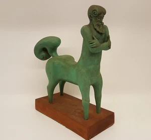 Vintage handgeschnitzte Holz Zentaur Statue grün auf Holzsockel so cool!  9,5 lbs - Bild 1 von 24