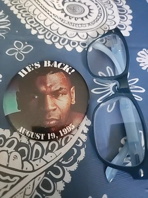 迈克·泰森拳击老式纪念品照片徽章1995年8月19日 — 第 1/2 张图片