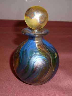 Isle Of White Glass PERFUME DECANTER Iridescent Blue & Gold 10cm c1980's - VGC - Image 1 of 4