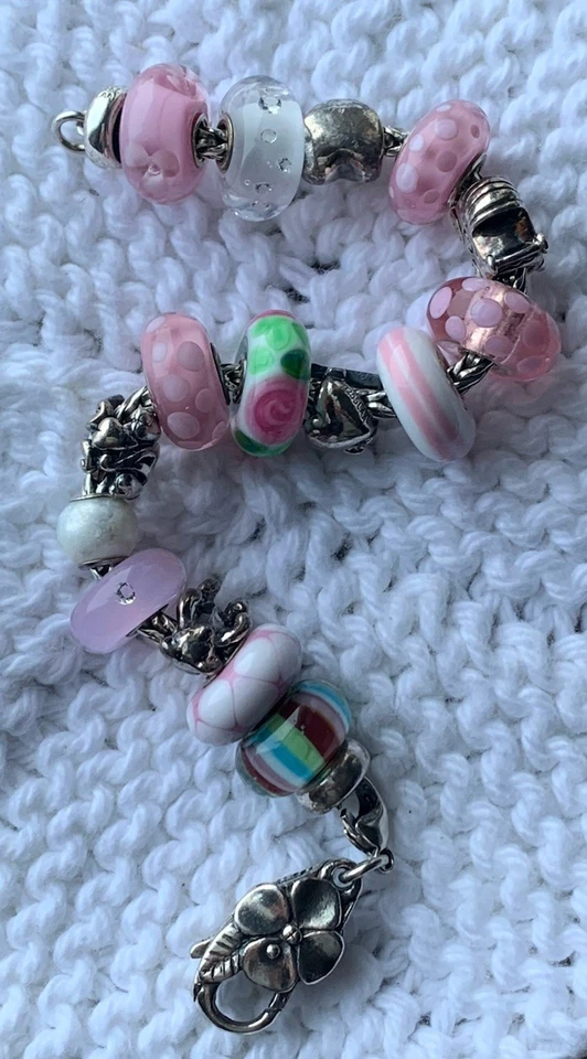 Brazalete Trollbeads cola de zorro esterlina con broche de flores GRANDE 18 cuentas/dijes ÚNICO EN SU CLASE Foto 1 de 4