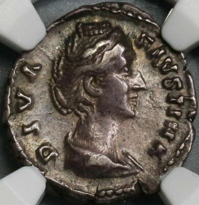 138 NGC Ch VF Faustina Sr Imperio Romano Póstumo Denario Aeternitas (20081101D Foto 1 de 4