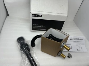 Delta 25897LF-BL Flat Black Esato 1.2 GPM 2 Handle Centerset Bathroom Faucet - Picture 1 of 13