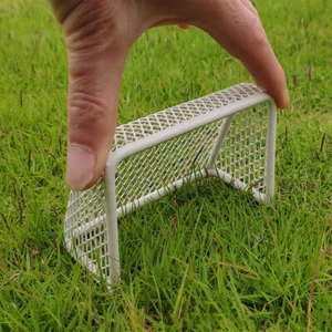 1:48 Maßstab Puppenhaus Miniatur weiß Metall Fußballtor Puppenhaus Dekor Spielzeug - Bild 1 von 5