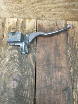 Suzuki Quadrunner LT4WD 250 1987 freno delantero cilindro maestro piezas LT-4WD Foto 1 de 4