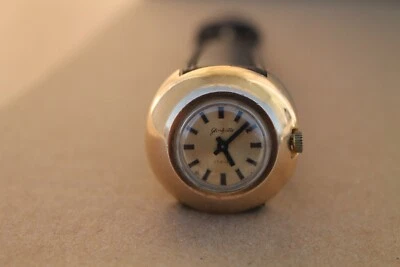 Reloj de señora hecho en Alemania RDA ''Glashutte'' 17 joyas Foto 1 de 4