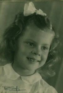 Altes Foto Portrait Kind kleines Mädchen Zahnfoto 1960 - Bild 1 von 1