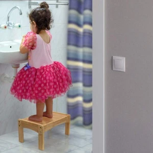 Small Bamboo Step Stool Wooden Foot Rest Stool Potty Training Stool kids - Picture 1 of 7