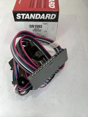 Windshield Wiper Switch Standard Motor Products DS1592 - Image 1 of 4