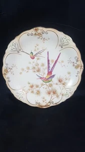 Crown Ducal 9 Inch Cake Plate Hand Painted Tropical Bird Scene Dated 1920 - 1930 - Imagen 1 de 10