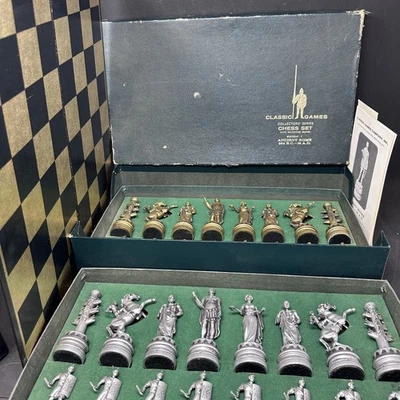 Classic Games Collector Series Chess Set 1st Edition Ancient Rome 1963 Green Box - Image 1 of 4