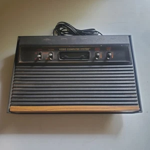 Console ATARI CX2600A solo NON TESTATA e VENDUTA per ricambi spedizione veloce  - Foto 1 di 6