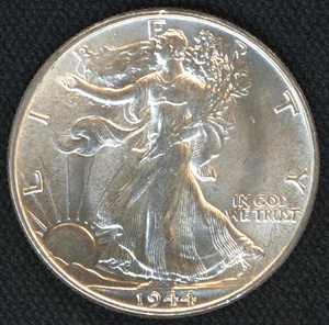 1944 AU/BU WALKING LIBERTY HALF DOLLAR ~ SILBER AUF EINEM 15-JÄHRIGEN HOCH ~ KOSTENLOSER VERSAND - Bild 1 von 3