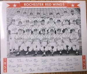 1954 ROCHESTER RED WINGS Team B&W Photo 8x10 - Picture 1 of 1