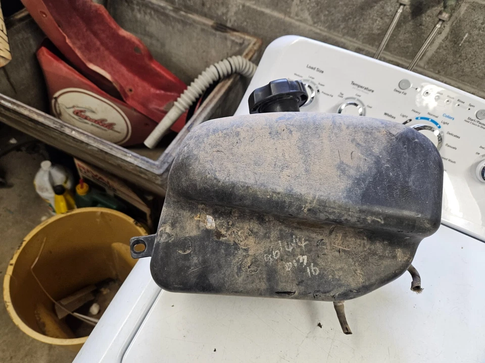 Polaris Sportsman 90 2008 tanque de combustible 0453718 tanque de gasolina 2 Foto 1 de 4