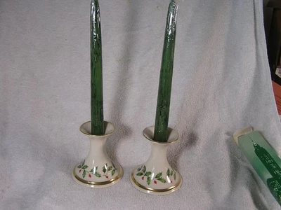 Juego de 2 Candelabros Lenox Holly Vacaciones EE. UU. Vintage Borde Dorado Nuevo de Lote Antiguo Foto 1 de 4