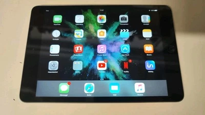 Apple iPad Mini, 16 GB, Wi-Fi, 7.9 Grigio Siderale - Immagine 1 di 4