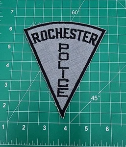 MICHIGAN ROCHESTER POLICE OLD VINTAGE SHOULDER PATCH - Bild 1 von 2