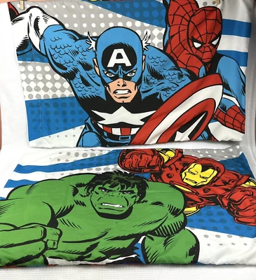 Sábana plana completa de superhéroes de Marvel Avengers Comics y 2 fundas de almohada estándar usadas en excelente estado Foto 1 de 4