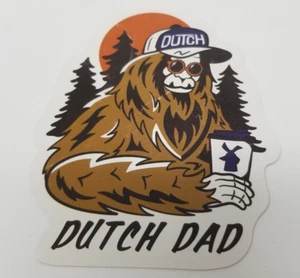 Pegatina Dutch Bros Día del Padre Junio 2025 Dutch Dad Sasquatch Pie Grande - Imagen 1 de 4
