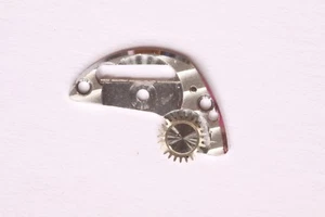 JLC Le Coultre 846 part 105 420 423 434 Noyau y roue Crown wheel and core USED - Picture 1 of 1