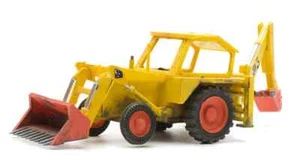 Dapol C045 - Early Type JCB Digger 00 Gauge Unpainted Plastic Kit - 2nd Postage - Picture 1 of 9