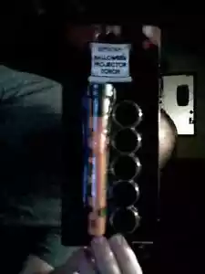 HALLOWEEN PROJECTOR TORCH 5 LENSES BIRTHDAY CHRISTMAS - Picture 1 of 1