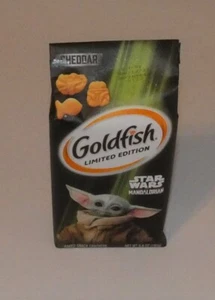 PEPPERIDGE Farm Star Wars Mandalorian Goldfish Crackers Disney Limited Edition - Bild 1 von 5