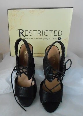 Zapatos de tacón bloque de 3,75" con cordones negros restringidos Cammie para mujer - talla 6 Foto 1 de 4