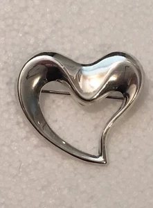 Sterling Silver Stylized Heart Pin - Picture 1 of 2