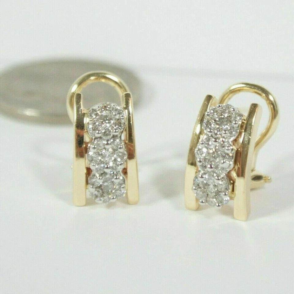 Aretes para mujer de diamantes de corte redondo VVS1/D de 2,50 quilates con acabado en oro amarillo de 14 k Foto 1 de 4