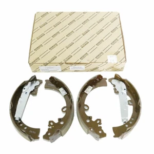 Genuine Toyota Fortuner Hilux 4WD Rear Brake Shoe Set 2005-2021 04495-0K120 OEM - Picture 1 of 5