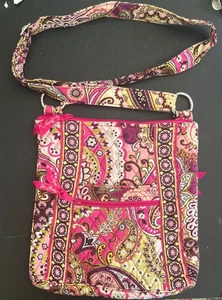 Vera Bradley Hipster Crossbody Bag Purse Pink Paisley Floral Quilted Pockets - Picture 1 of 5