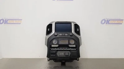 19 CHEVY SILVERADO 1500 RADIO AUDIO DISPLAY CONTROL PANEL 84569064 - Image 1 of 4