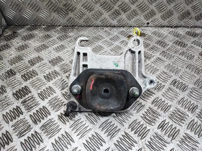 Renault Trafic 2.0 MK3 2015-22 Vivaro B Genuine Automatic Gearbox Mount Bracket — 第 1/4 张图片