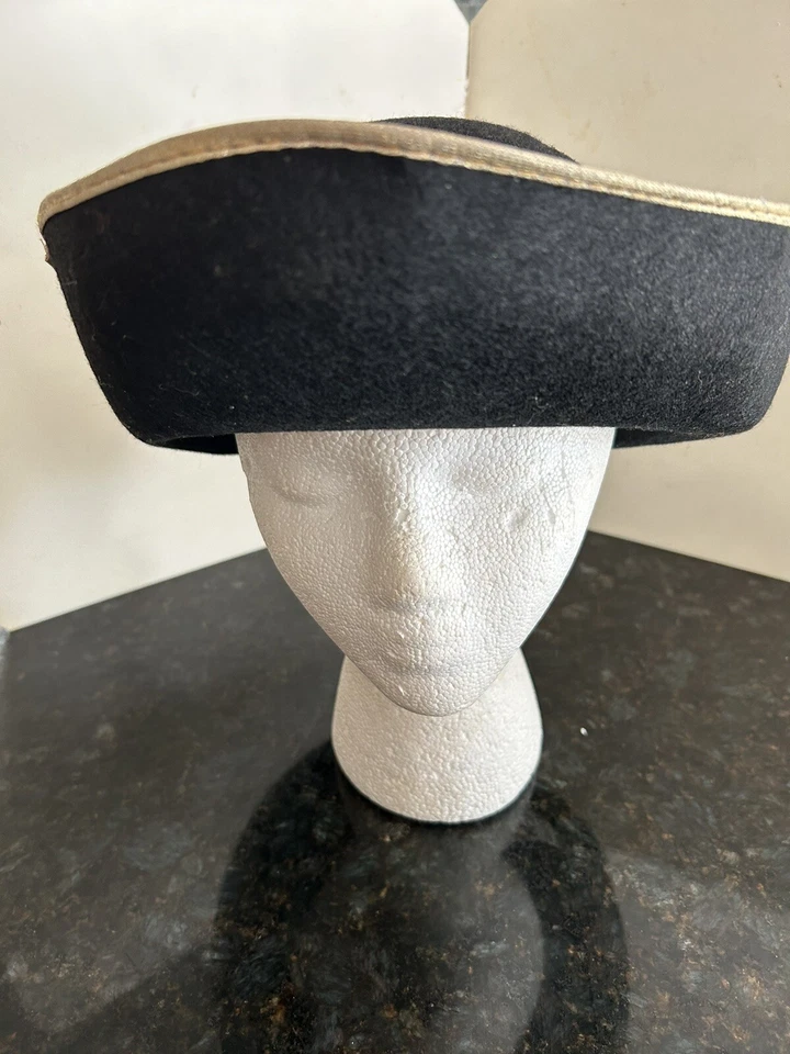 BLACK TRICORN HAT WITH GOLD BRAIDING FELT PIRATE CAPTAIN FANCY DRESS HISTORICAL - Image 1 of 4