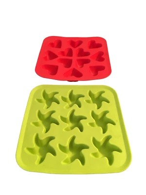 Ikea Stars and Hearts synthetic rubber ice cube trays molds red and green - Image 1 of 4