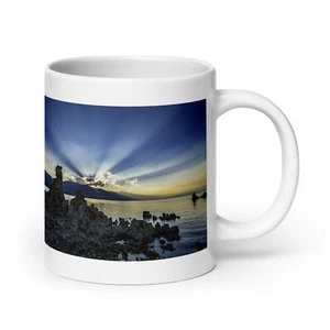 Kaffeebecher mit Foto von Mono Lake, CA - Tuffstein und Sonnenuntergang | weiß glänzend Becher - Bild 1 von 10