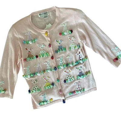 Nuevo con etiquetas Cárdigan Jack B Quick Easter Bunny Rosa Bordado Lentejuelas Talla Mediana Raro Foto 1 de 4